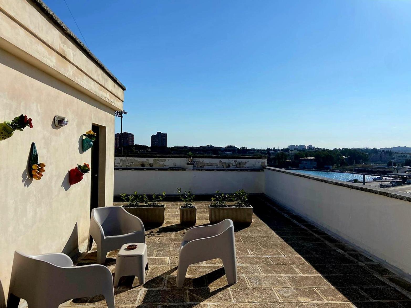 Attico Liberty Guest House Brindisi Dış mekan fotoğraf